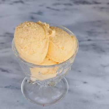 Peach Frozen Yogurt (No Ice Cream Machine) Recipe | SideChef