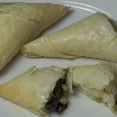 Spinach and Feta Filo Triangles Recipe | SideChef