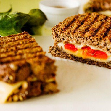 Roasted Pepper & Gouda Grilled Cheese Recipe | SideChef