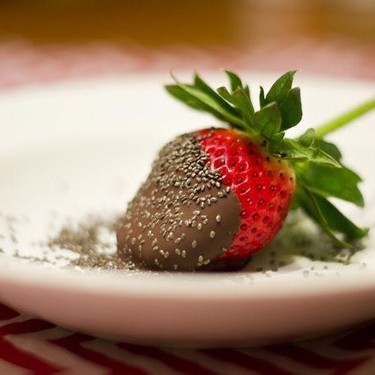 Healthy Chocolate Covered Strawberries Recipe | SideChef