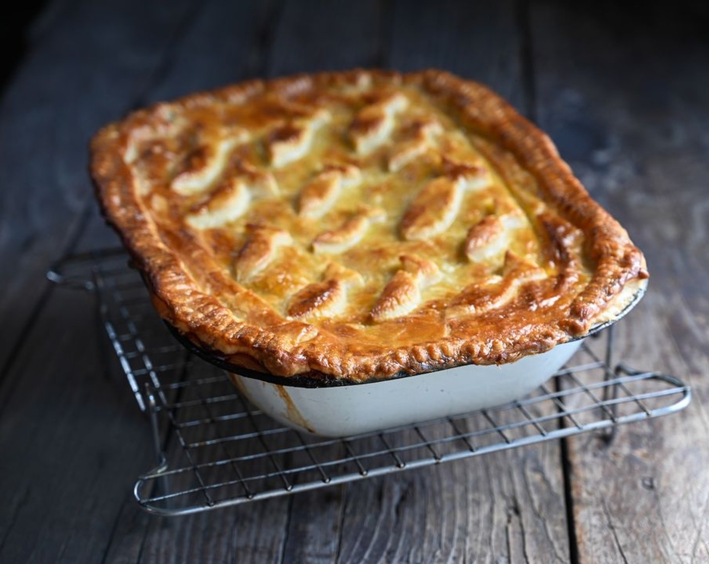 step 8 Serve the pie with a side of your choice, extra lemon wedges and a bottle of your favorite red wine.