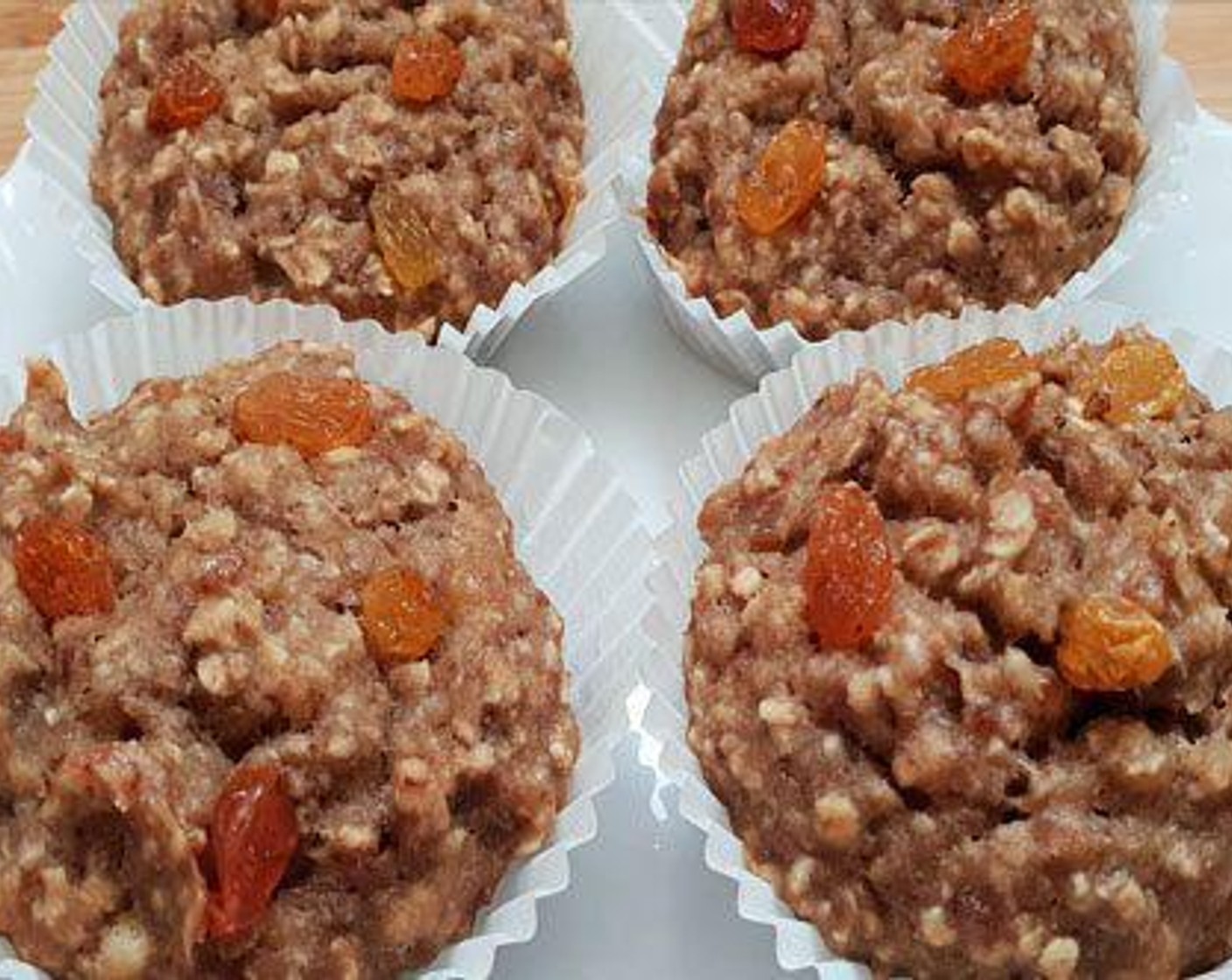 Healthy Banana Oats and Dates Cupcakes