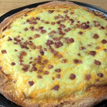 Aussie Bacon and Egg Pizza Recipe | SideChef