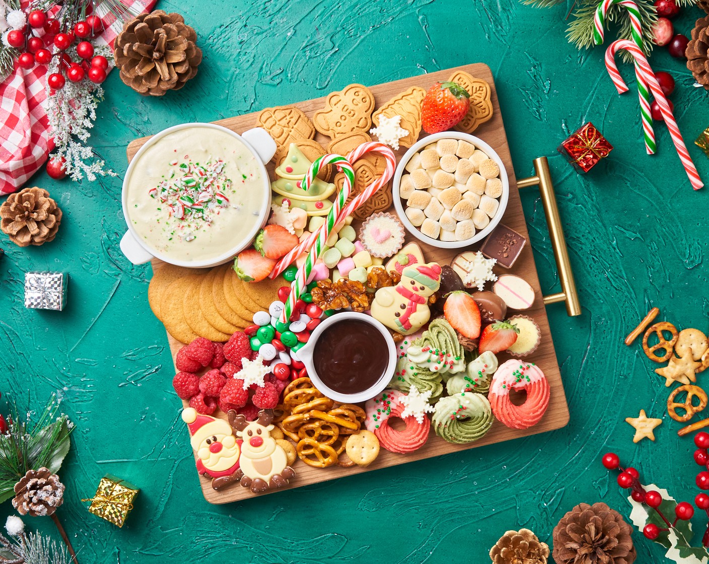 Christmas Dessert Charcuterie Board