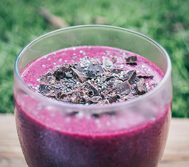 Dark Chocolate Berry Beet Smoothie