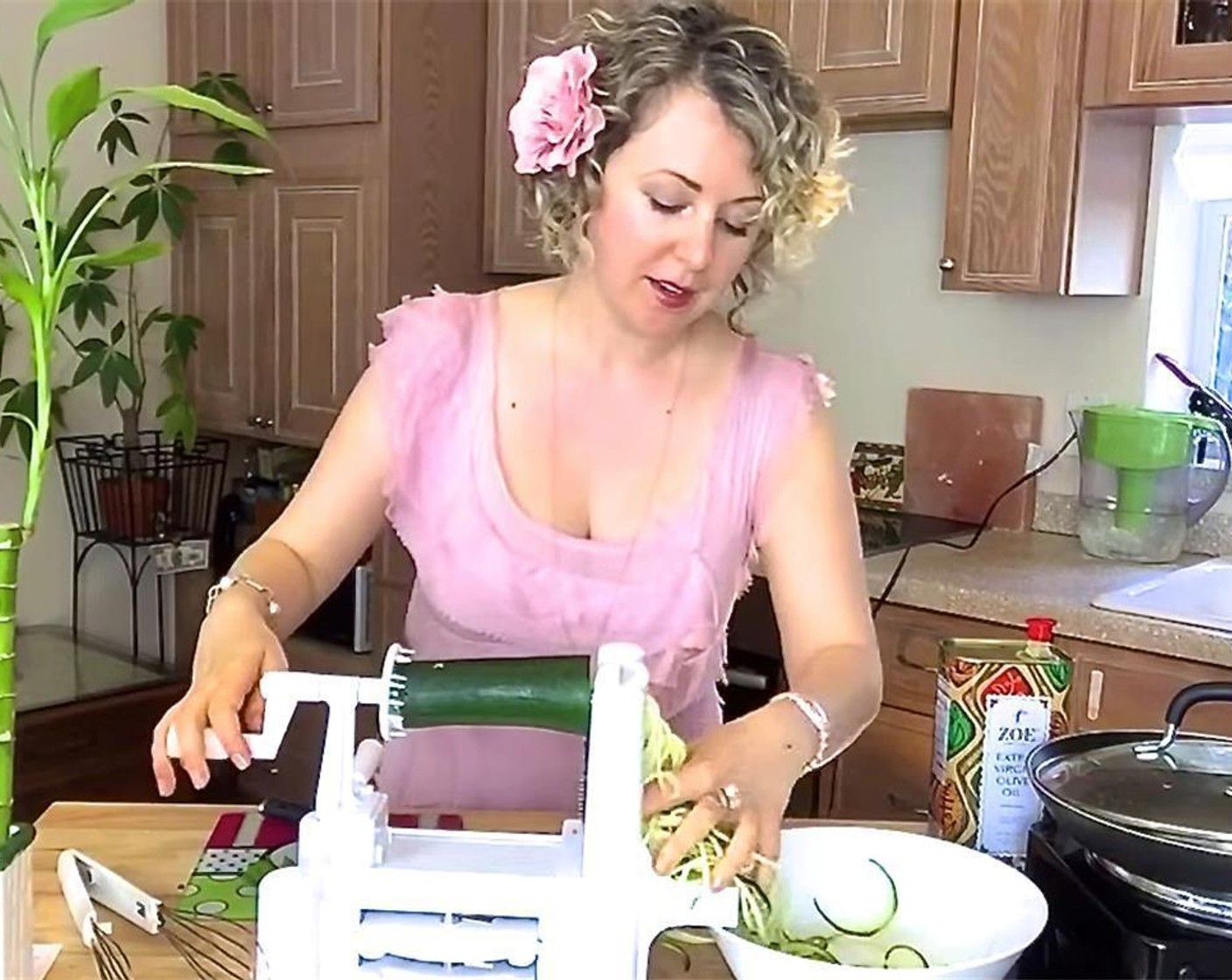 step 1 Spiralize the Zucchini (1) in a spiralizer. Add to a skillet, and saute with Olive Oil (as needed) for 2 minutes, or until desired texture is achieved.