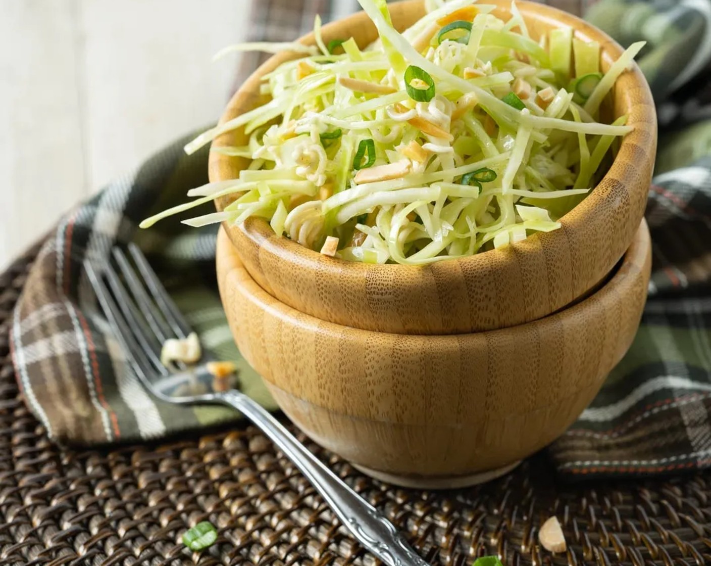 step 5 Cover the salad and allow it to rest in the refrigerator for 30-60 minutes to meld flavors and soften the noodles slightly. Toss before serving.