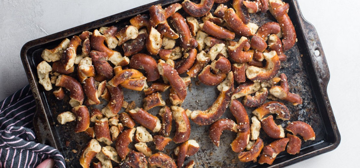 Ranch Seasoned Pretzels Recipe | SideChef