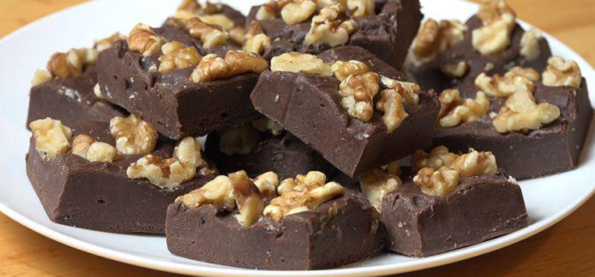 Best Ever Chocolate Fudge Recipe | SideChef