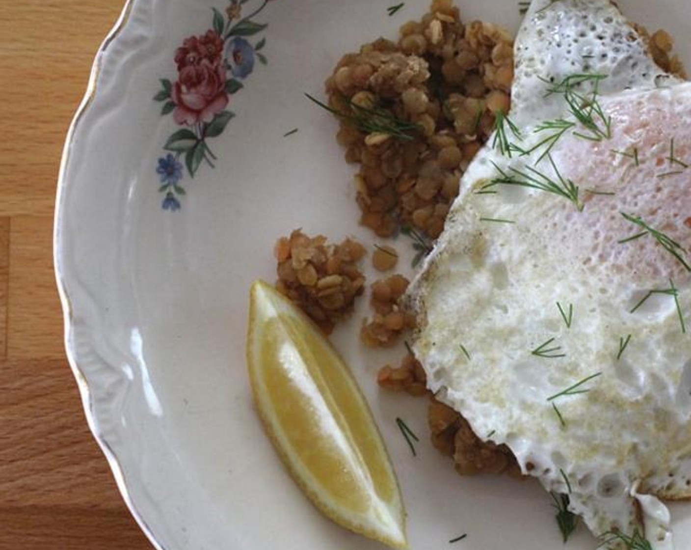 Dilly Eggs with Lentils