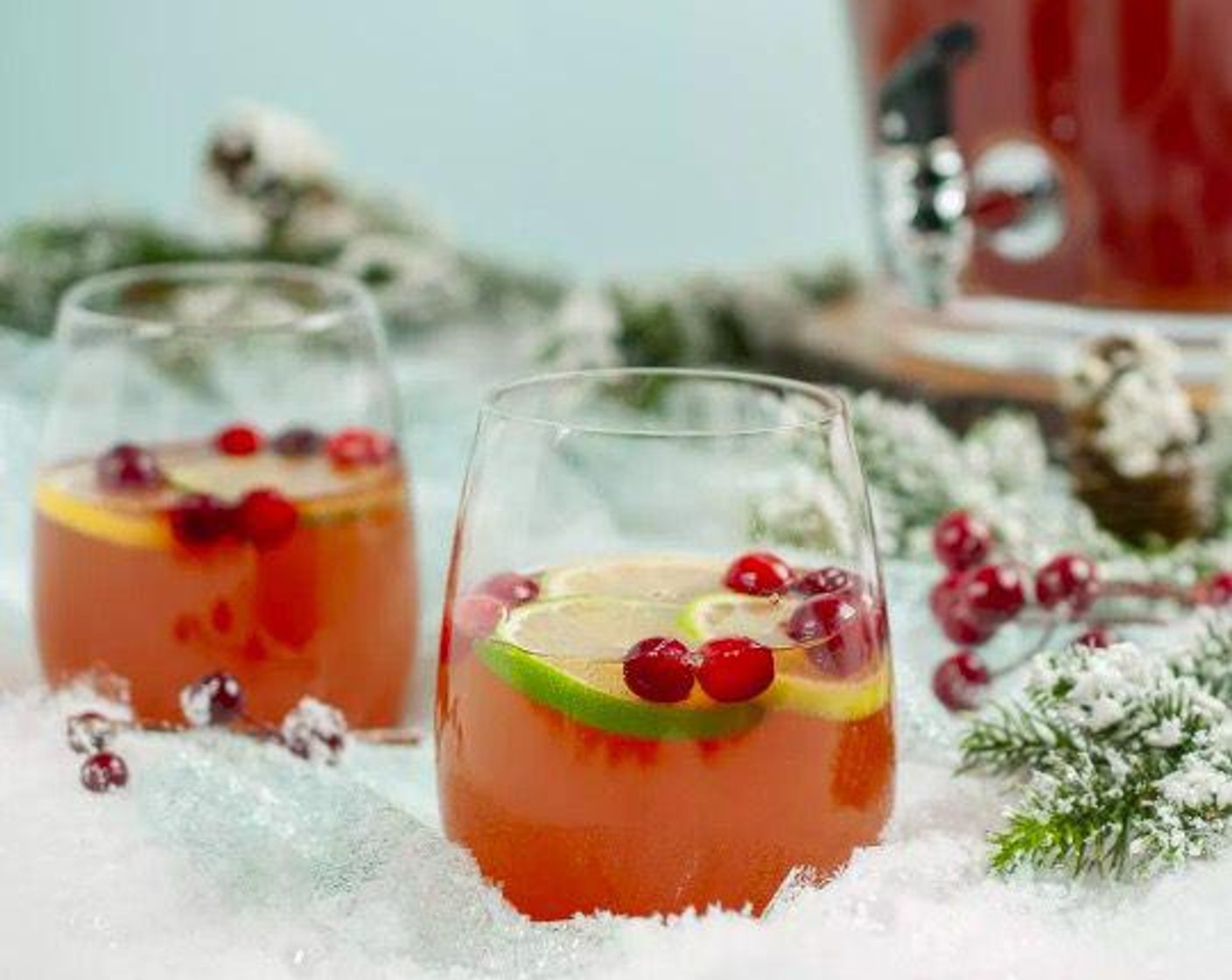 step 2 Add Cranberry Juice (4 cups), Unsweetened Pineapple Juice (4 cups), and Ginger Ale (16 2/3 cups) to a large punch bowl or beverage dispenser with a spigot. Stir to combine and top with cut fruit and Fresh Cranberry (1 cup). Serve immediately.