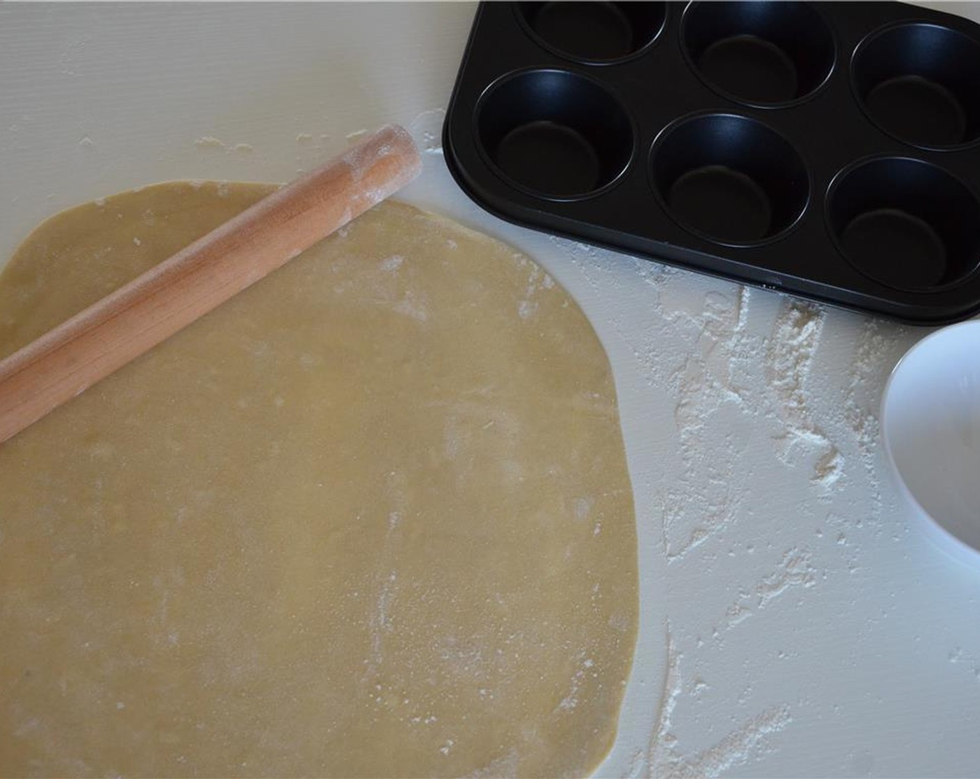 step 1 Roll out the Pie Crust (1 pckg) on a floured surface.