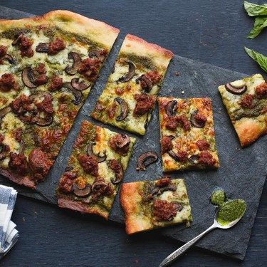 Italian Sausage Pesto Pizza with Crimini Mushrooms Recipe | SideChef