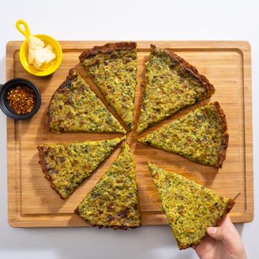 Keto Spinach and Artichoke Pumpkin Crust Pizza Recipe | SideChef