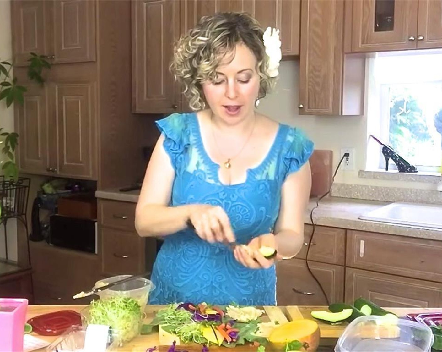 step 1 Chop the Mangoes (to taste), Red Cabbage (to taste), Carrots (to taste), Cucumbers (to taste), and Avocados (to taste) into short strips. Remove the stem from the Collard Greens (1 bunch). You will only need the leaf. Cut the leaf in half lengthwise and trim the sides so they are fairly rectangular.