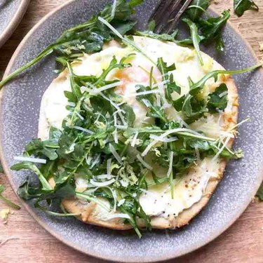Mini Breakfast Pizzas Recipe | SideChef