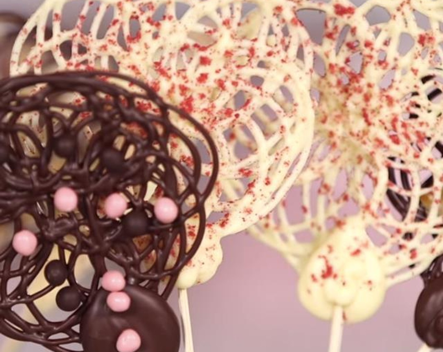 Chocolate Lace Lollipops