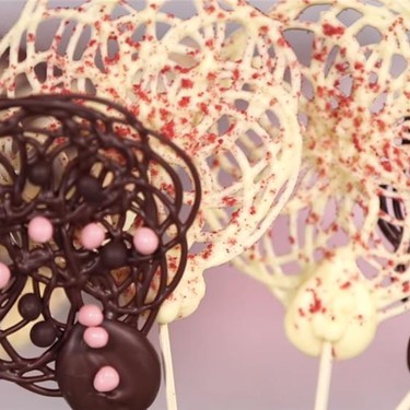 Chocolate Lace Lollipops Recipe | SideChef