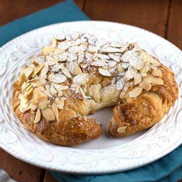 Almond Croissant Recipe | SideChef
