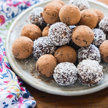 Chocolate Protein Truffles Recipe | SideChef