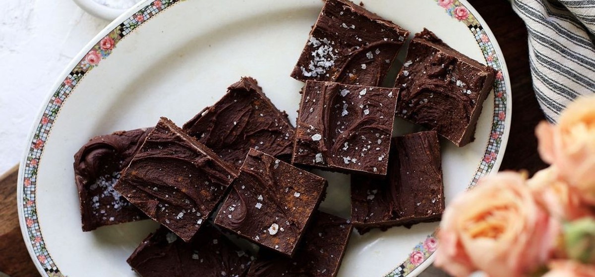 Cinnamon Fudge Layered Brownies Recipe | SideChef