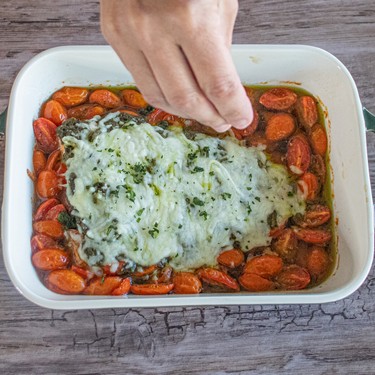 Tomato Pesto Salmon Recipe | SideChef