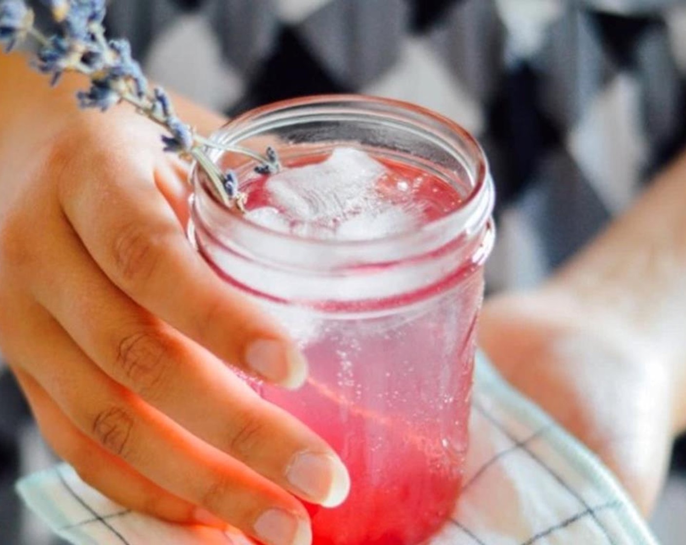 step 4 To use, fill a glass with Ice (to taste) and Soda Water (to taste) and stir in 1 tablespoon of the shrub; add more to taste. Serve and enjoy!