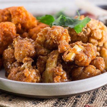 Buffalo Cauliflower Wings with Vegan Ranch Dip Recipe | SideChef