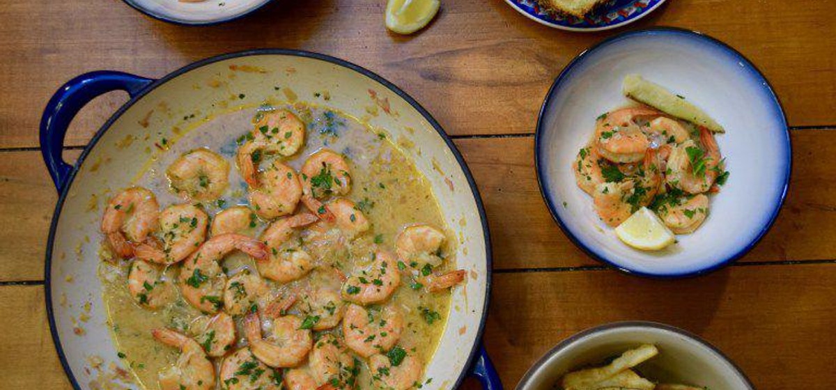 Shrimp with Garlic Beer Broth Recipe | SideChef