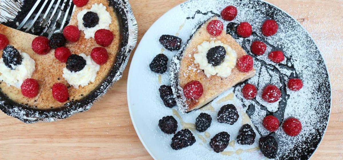 Oreo and Yogurt Pie with Honey & Fresh Berries Recipe | SideChef