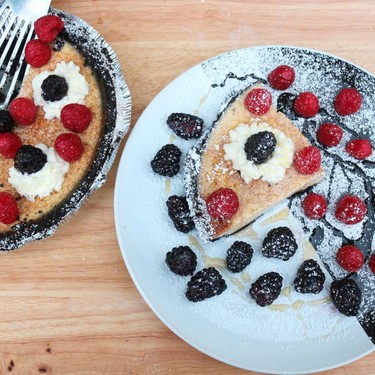 Oreo and Yogurt Pie with Honey & Fresh Berries Recipe | SideChef