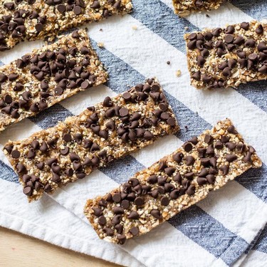 Chocolate Peanut and Oat Energy Bars Recipe | SideChef