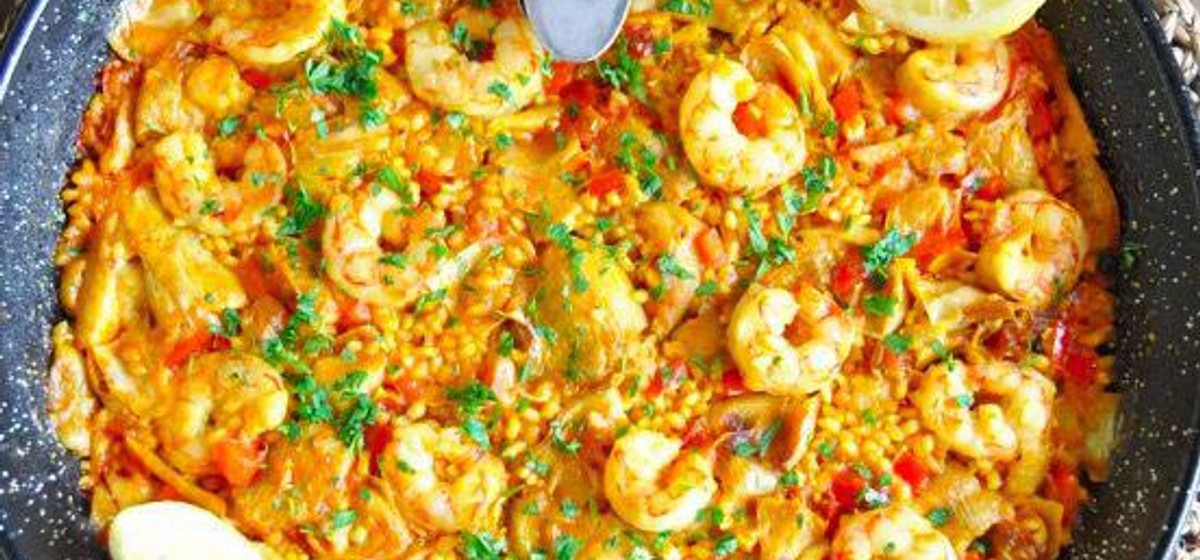 Spanish Paella with Shrimp and Artichoke Hearts Recipe | SideChef