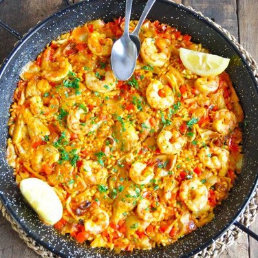 Spanish Paella with Shrimp and Artichoke Hearts Recipe | SideChef