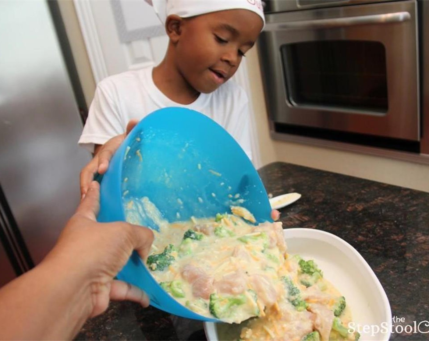 step 8 Pour the ingredients into the casserole dish.