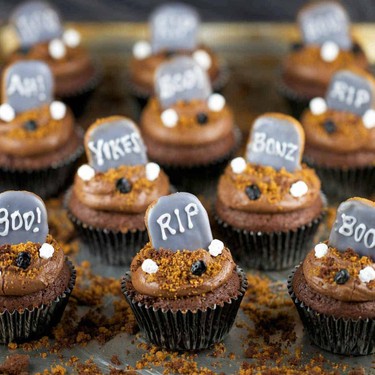 Halloween Graveyard Brownie Cupcakes Recipe | SideChef