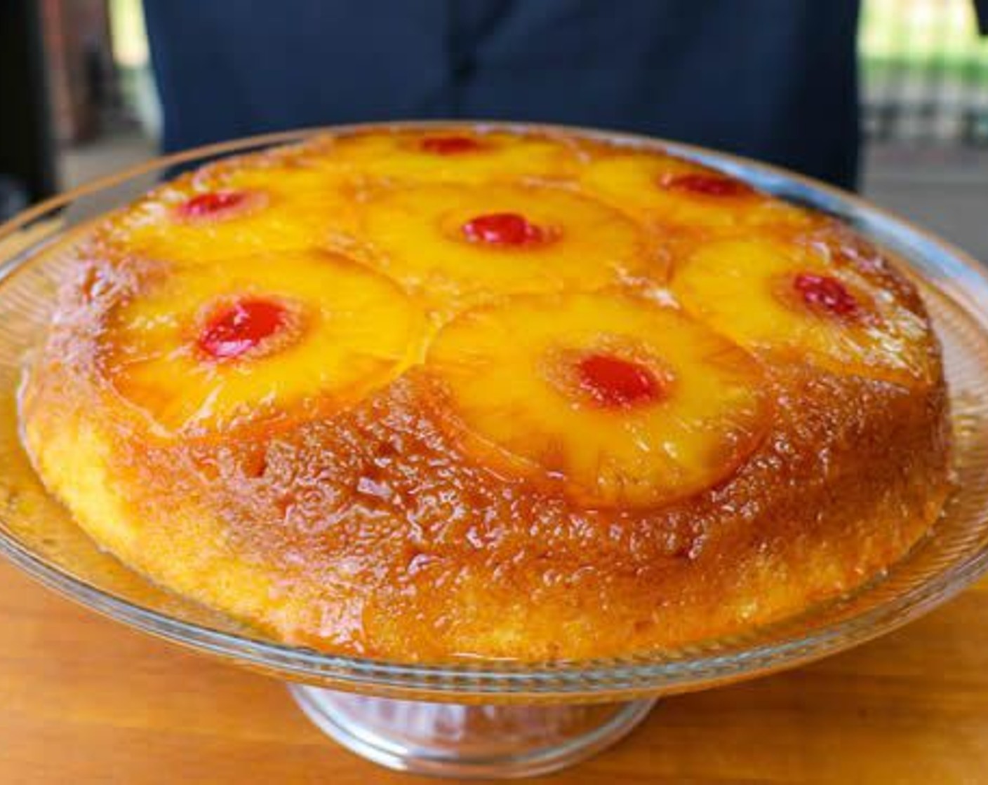 step 7 Remove the cake from the smoker and allow to cook for 5 to 10 minutes. Flip the cake onto a serving platter and serve.