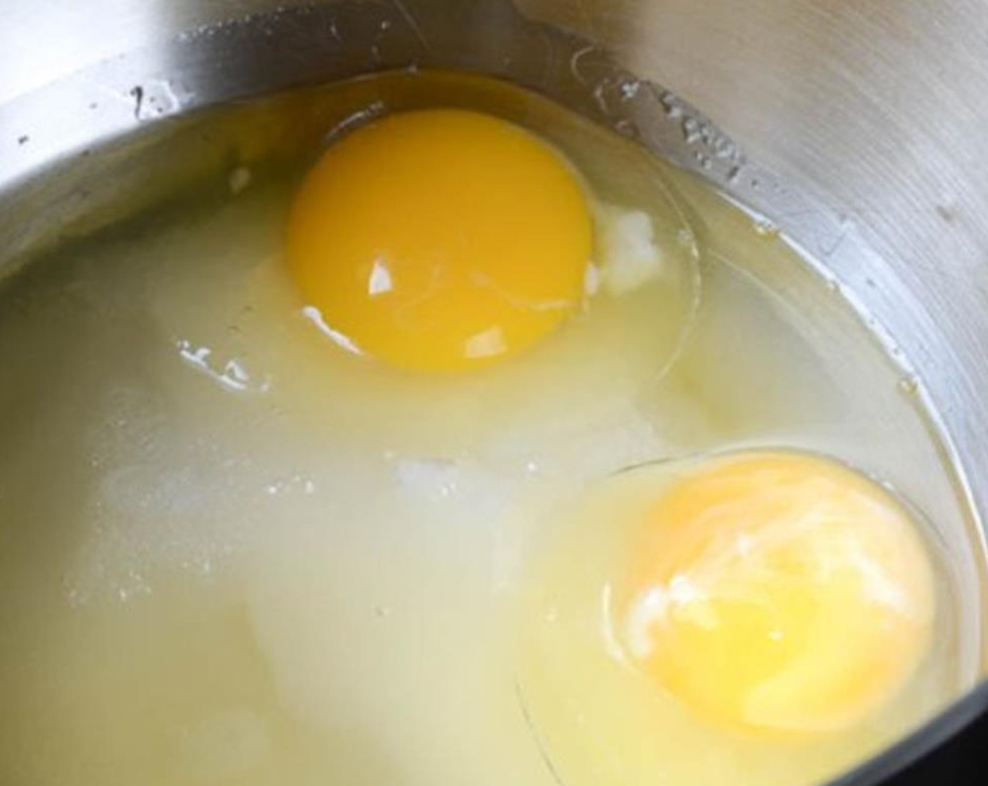 step 4 In a large mixing bowl, using a mixer combine the Granulated Sugar (1 1/2 cups), Vegetable Oil (1/2 cup) and Eggs (2) until smooth.