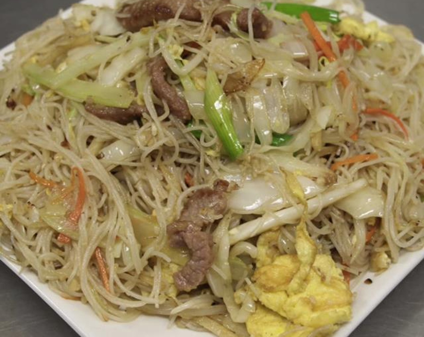 Pork Mei Fun (Rice Noodles)