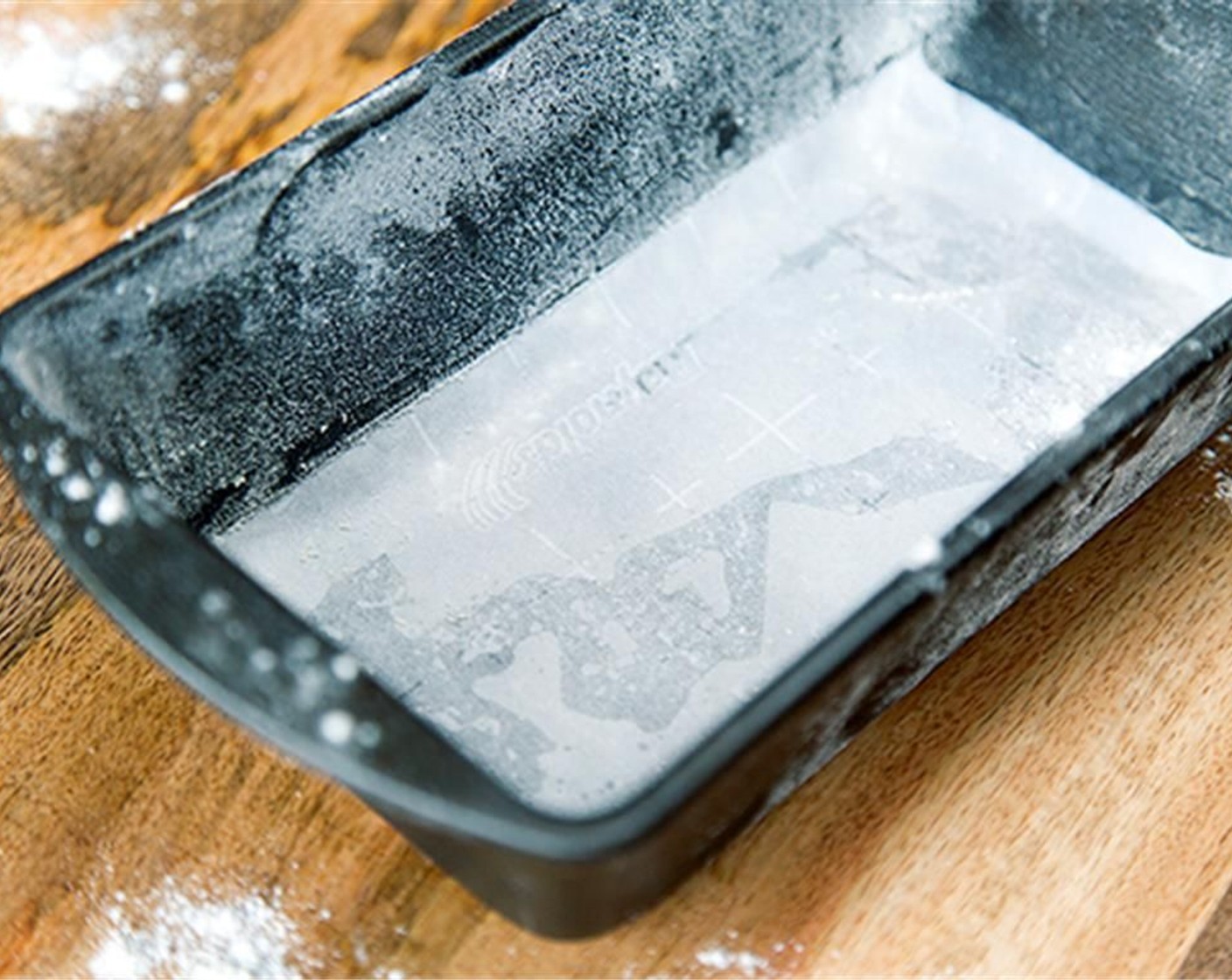 step 1 Your oven does not need preheating, saving you time and reducing energy costs. Grease and flour a loaf pan or muffin tin and let's start preparing the batter!