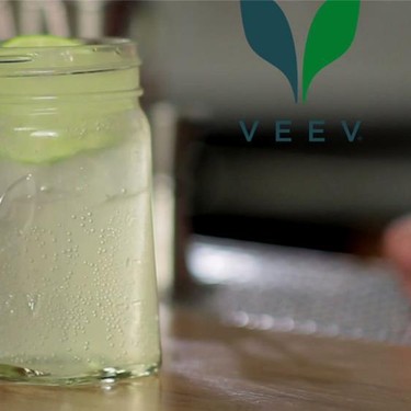 VEEV Brazilian Mule Cocktail Recipe | SideChef