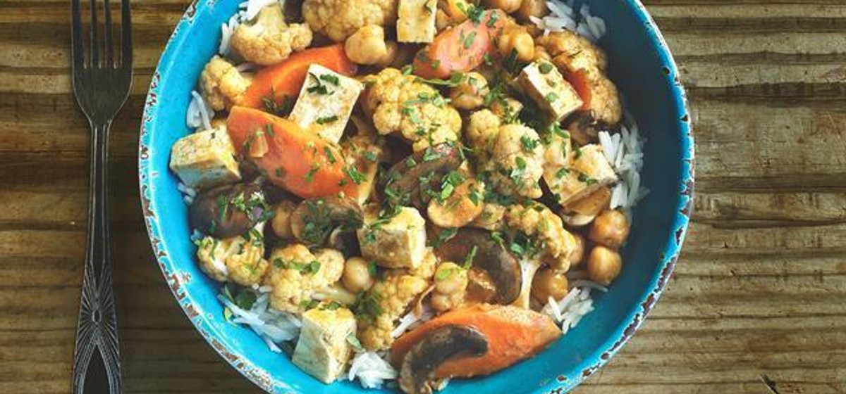 Tofu Vindaloo with Cauliflower and Mushrooms Recipe | SideChef