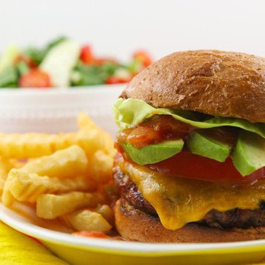 Spicy Avocado Turkey Burgers Recipe | SideChef
