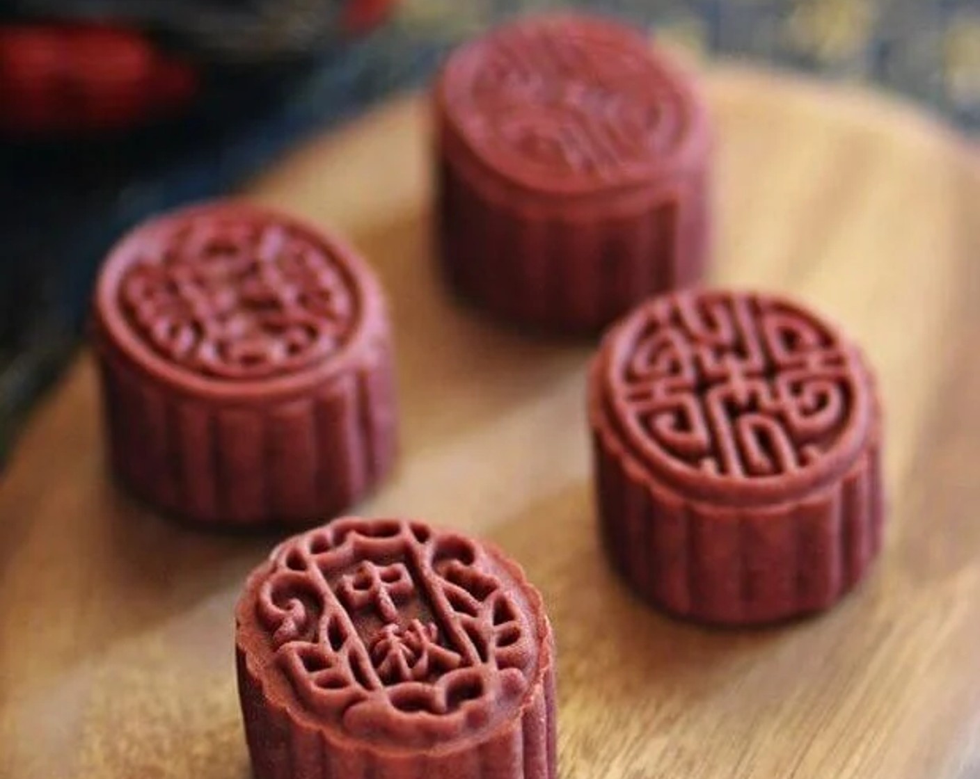 Baked Red Yeast Mooncakes