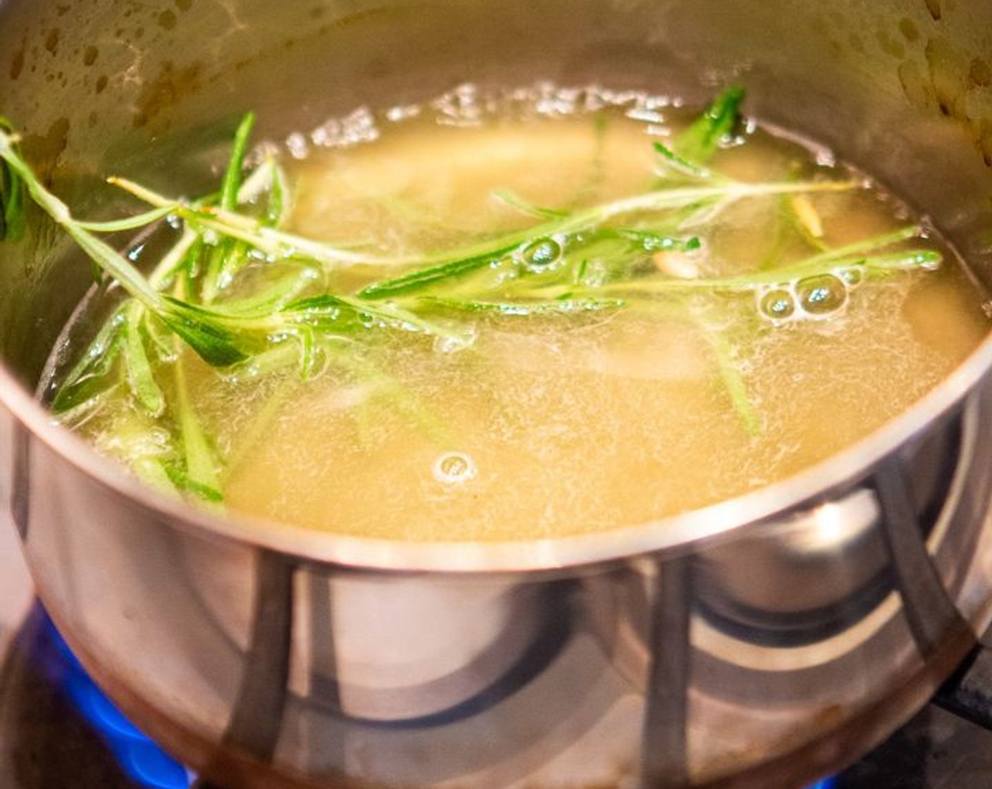 step 3 Simmer for 2-4 minutes with the lid on.