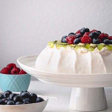 Classic Pavlova Recipe | SideChef