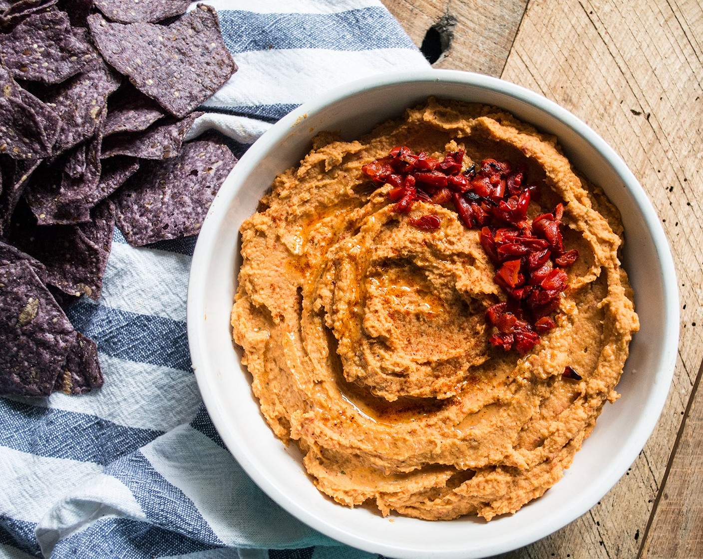 White Bean Hummus with Red Pepper and Garlic