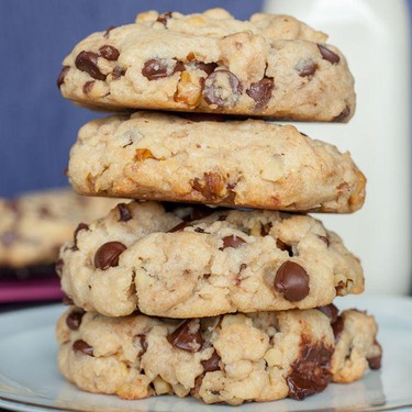 Vegan Salted Chocolate Chip & Walnut Cookies Recipe | SideChef