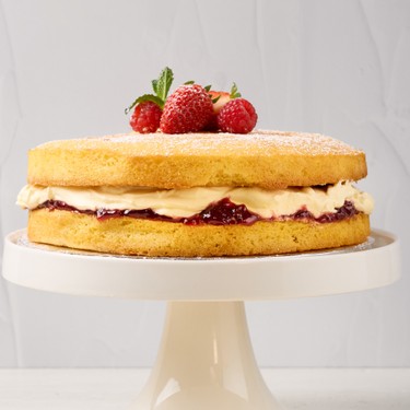Victoria Sponge Cake Recipe | SideChef