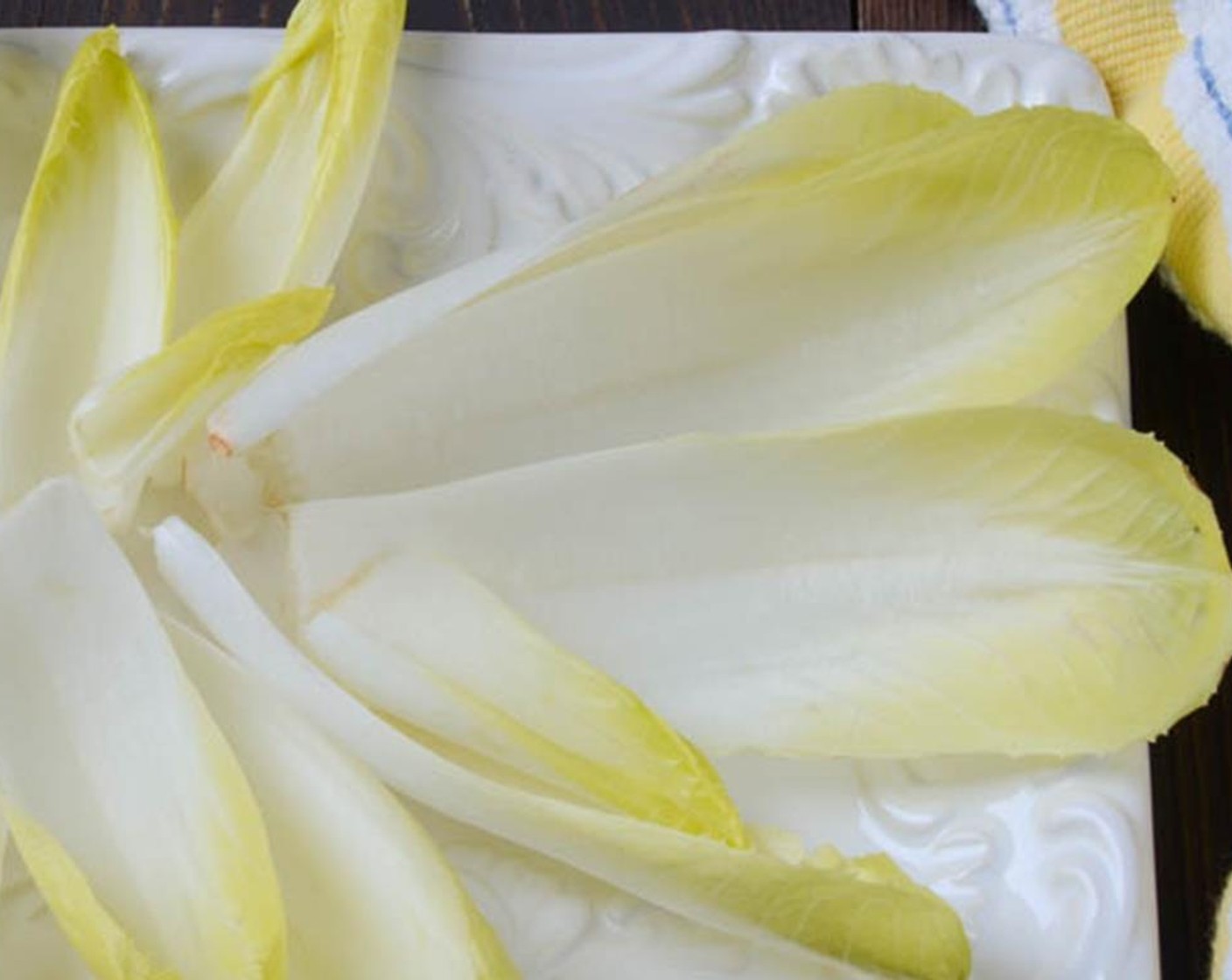 step 5 Pull the leaves of the Endive (1 head) apart and arrange on a platter.
